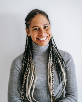 Bedriftsabonnement-dame-glad